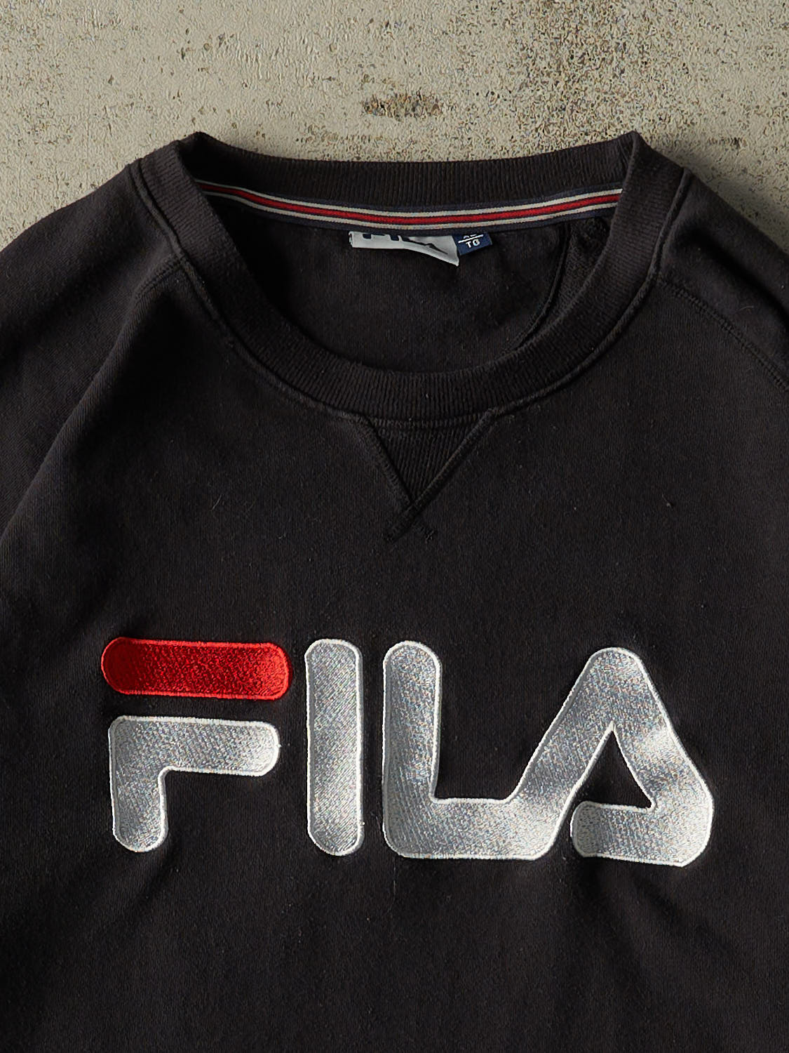 Vintage Y2K Black Fila Embroidered Lightweight Crewneck (M/L)