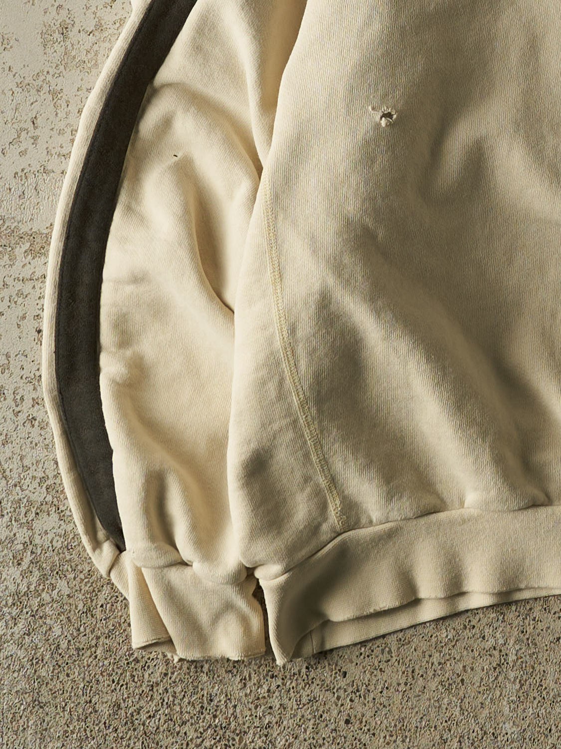 Vintage 90s Beige Wind River Embroidered Quarter Zip (M/L)