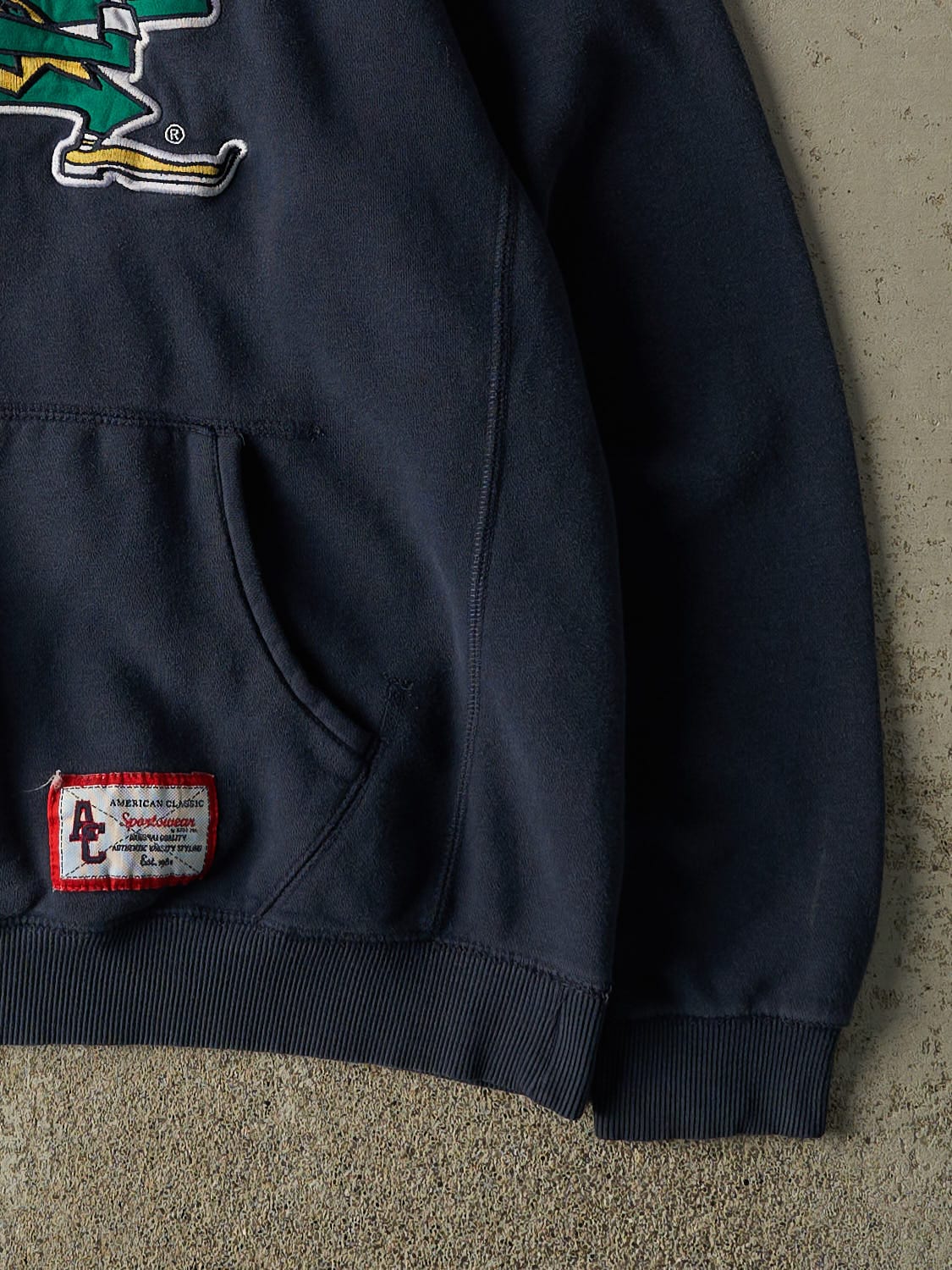 Vintage Y2K Navy Blue University of Notre Dame Hoodie (M/L)