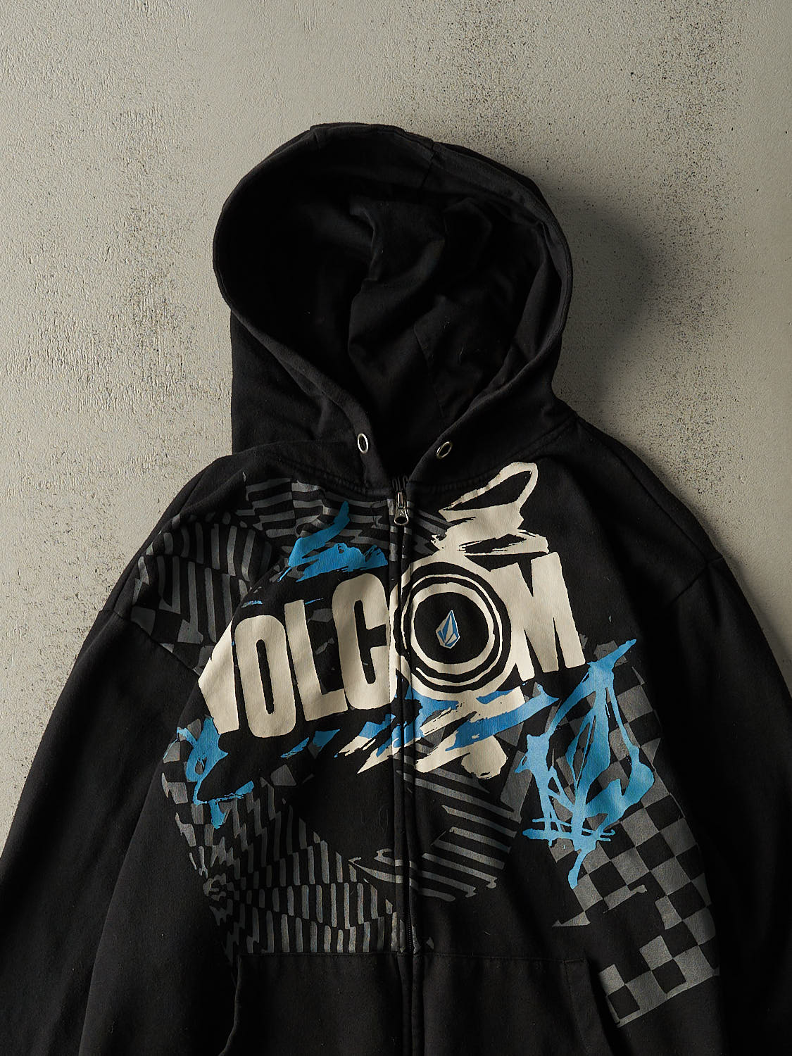 Vintage Y2K Black Volcom Zip Up Hoodie (L/XL)