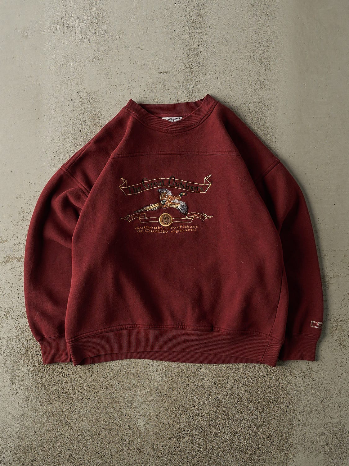 Vintage 90s Burgundy The Great Outdoors Embroidered Crewneck (M/L)