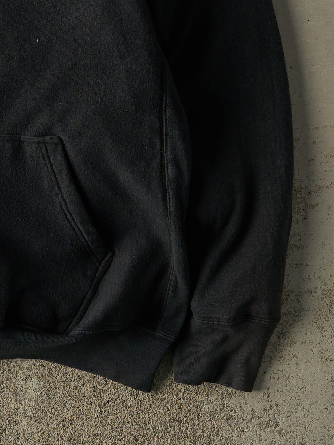 Vintage Y2K Black Chrysler Embroidered Hoodie (L/XL)