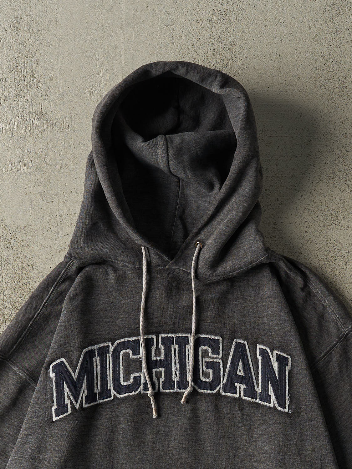 Vintage 90s Charcoal Grey Michigan Embroidered Hoodie (M/L)