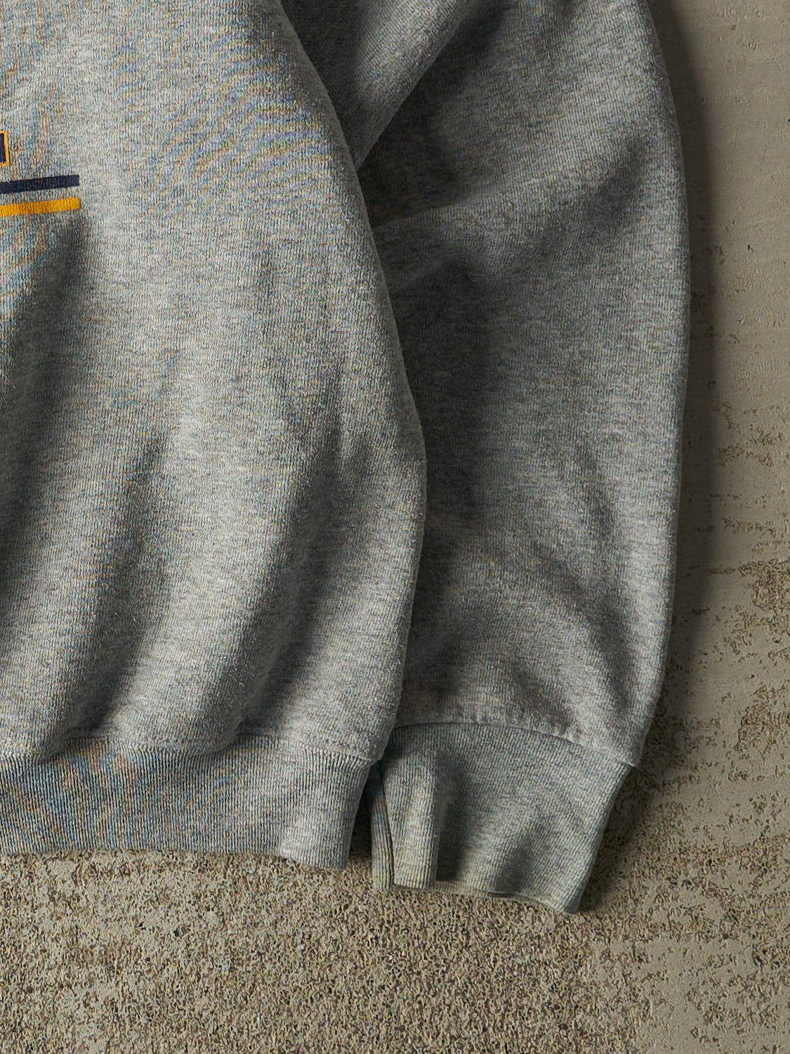 Vintage 90s Grey East Fairmont Basketball Crewneck (M/L)