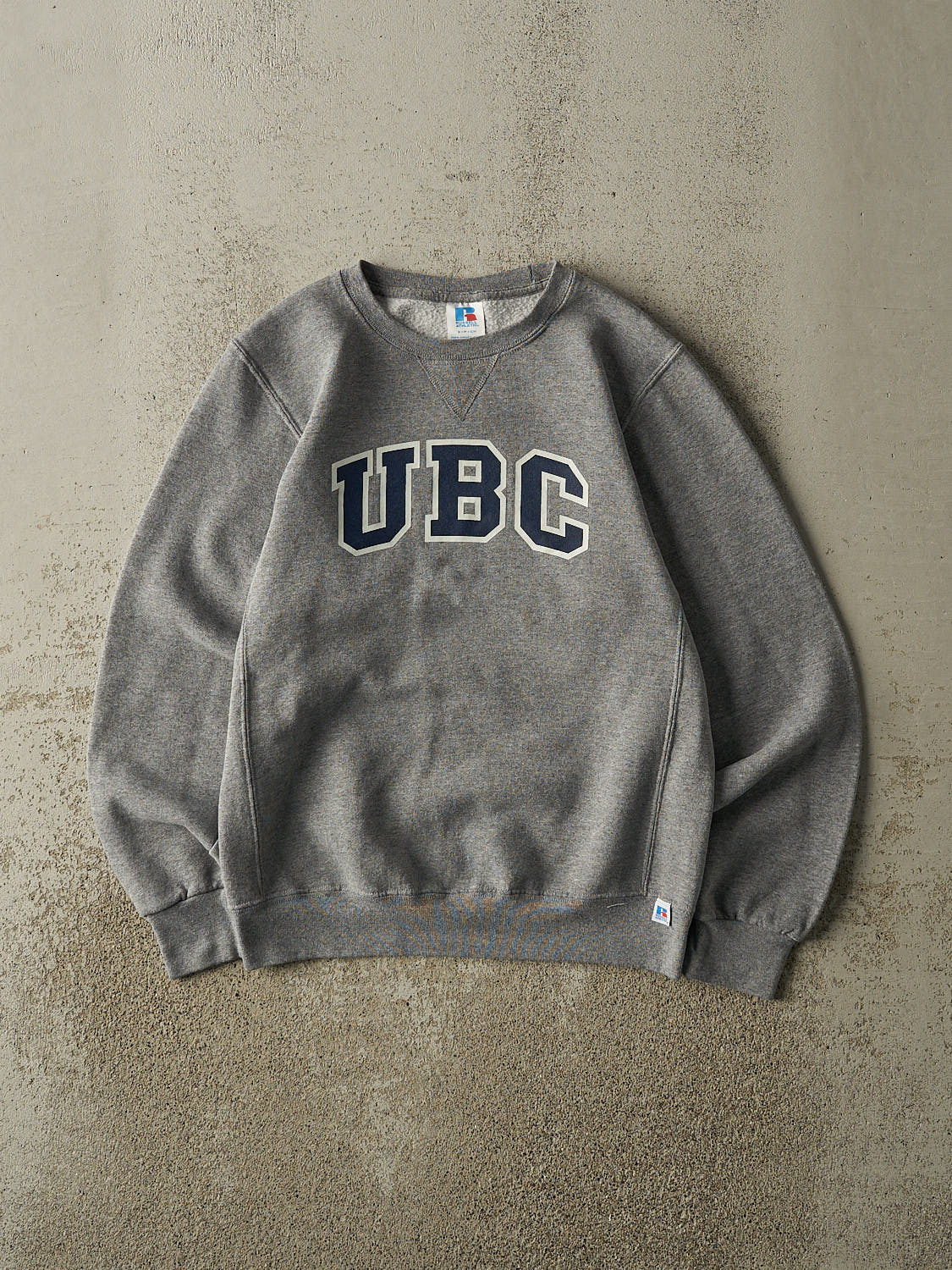 Vintage Y2K Grey Russell Athletic UBC Crewneck (XS/S)