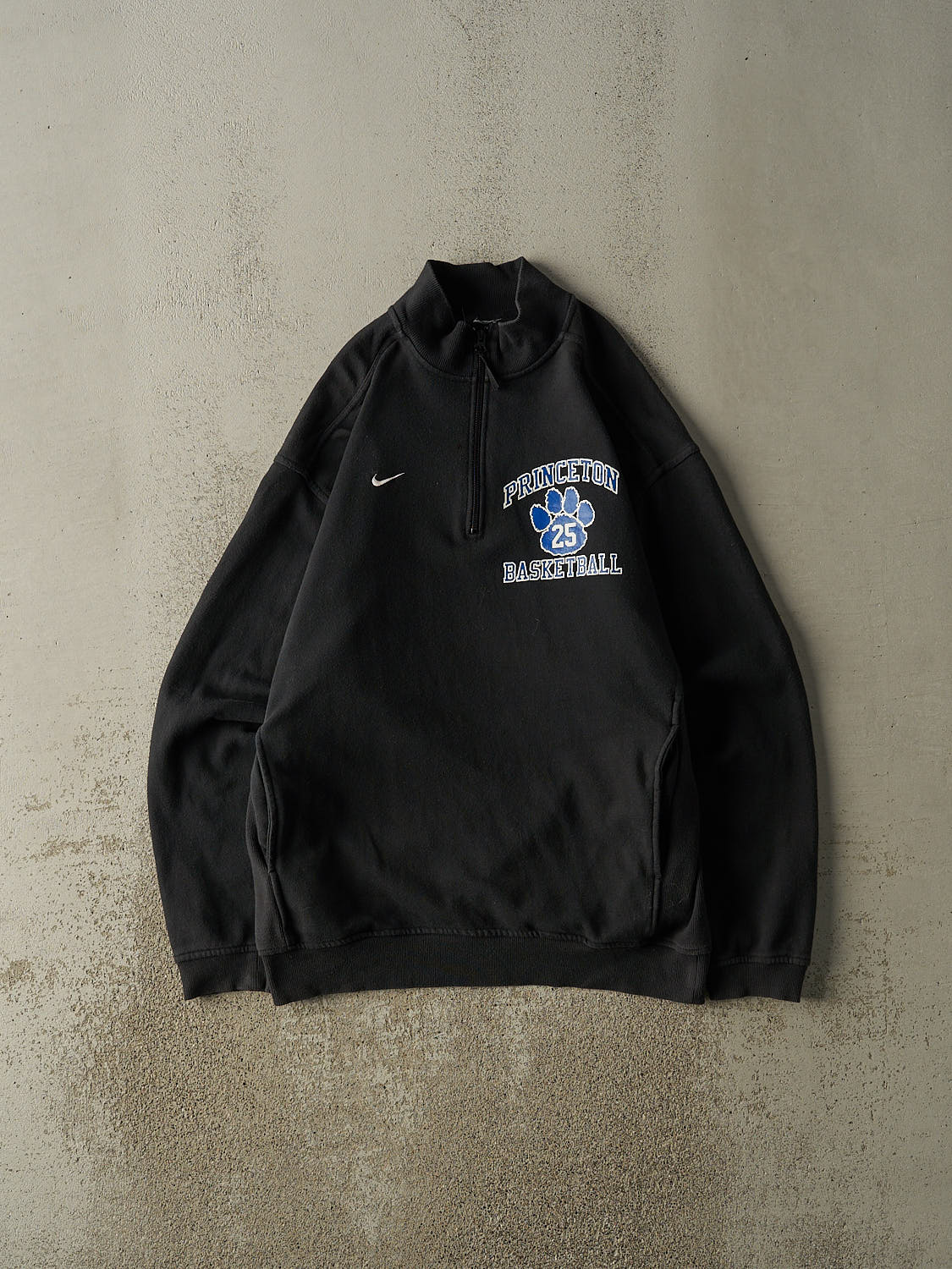 Vintage Y2K Black Nike Princeton Basketball Quarter Zip Sweatshirt (L/XL)
