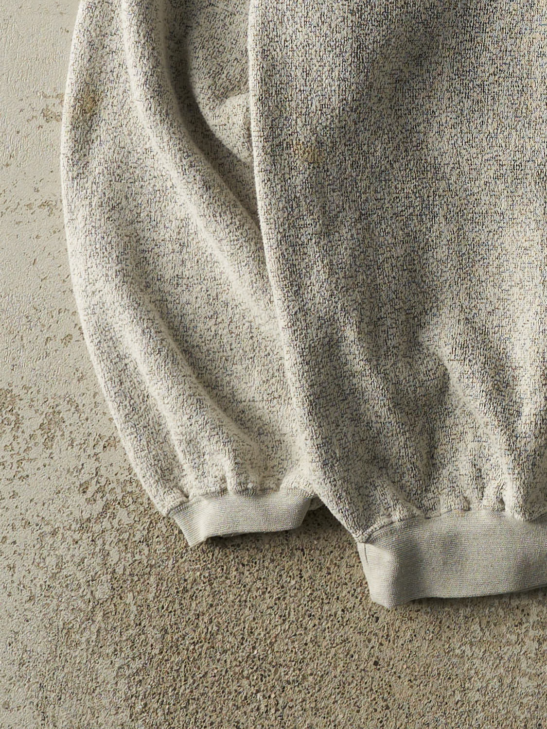 Vintage 90s Heather Grey American Wildlife Embroidered Crewneck (XL/XXL)