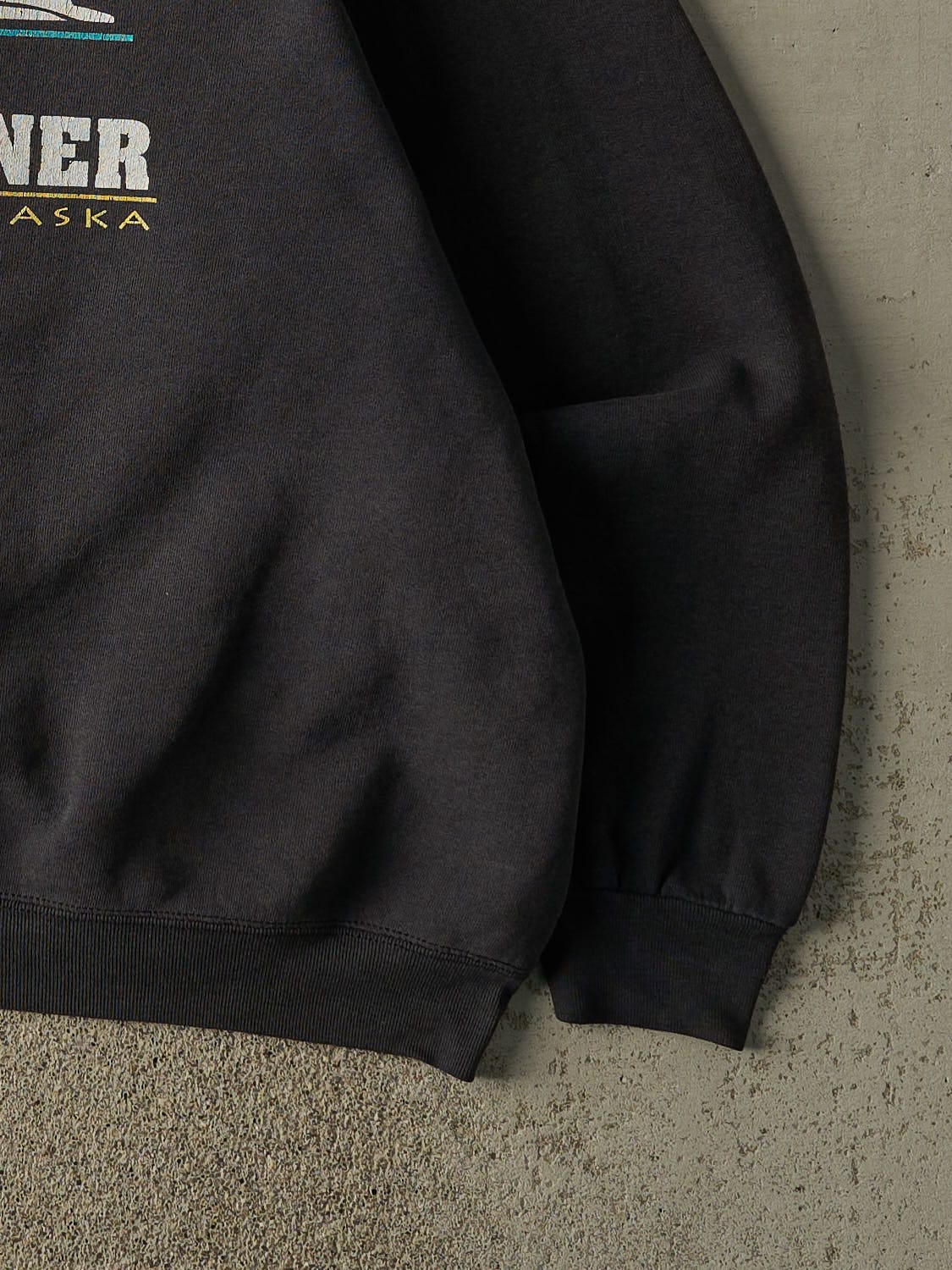 Vintage 90s Faded Black Alaska Marathon Crewneck (L/XL)