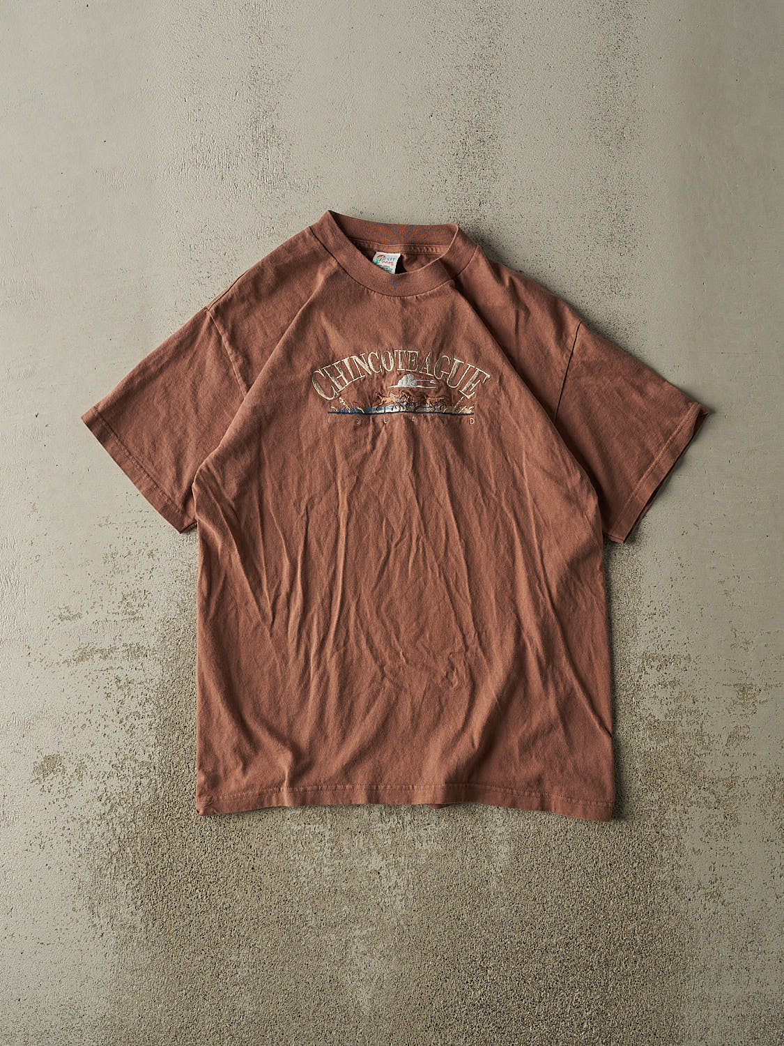 Vintage 90s Sun Faded Brown Chincoteague Island Embroidered Tee (M/L)