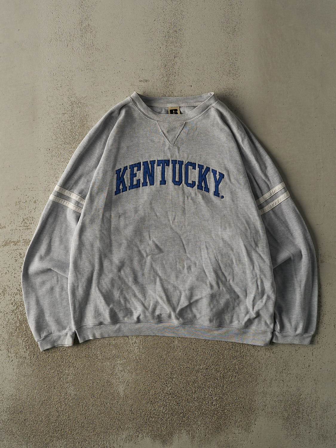 Vintage Y2K Grey Russell Athletic University of Kentucky Embroidered Long Sleeve (XL)