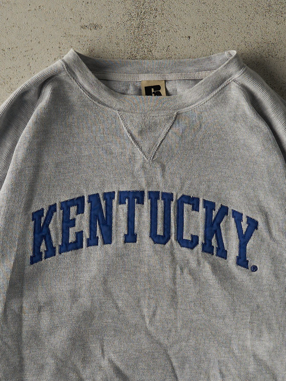 Vintage Y2K Grey Russell Athletic University of Kentucky Embroidered Long Sleeve (XL)