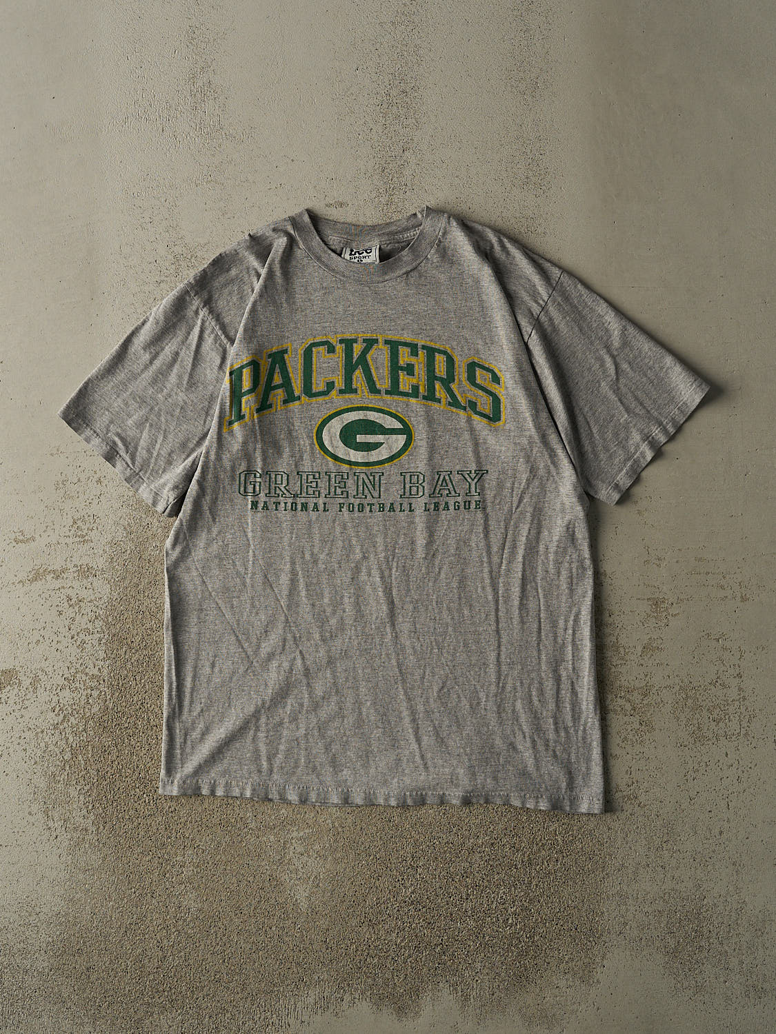 Vintage 97' Grey Green Bay Packers Tee (L/XL)