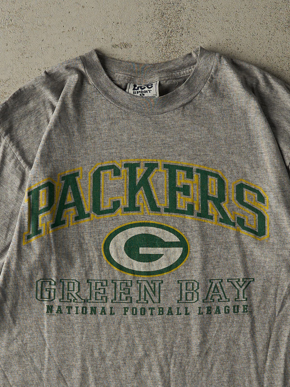 Vintage 97' Grey Green Bay Packers Tee (L/XL)