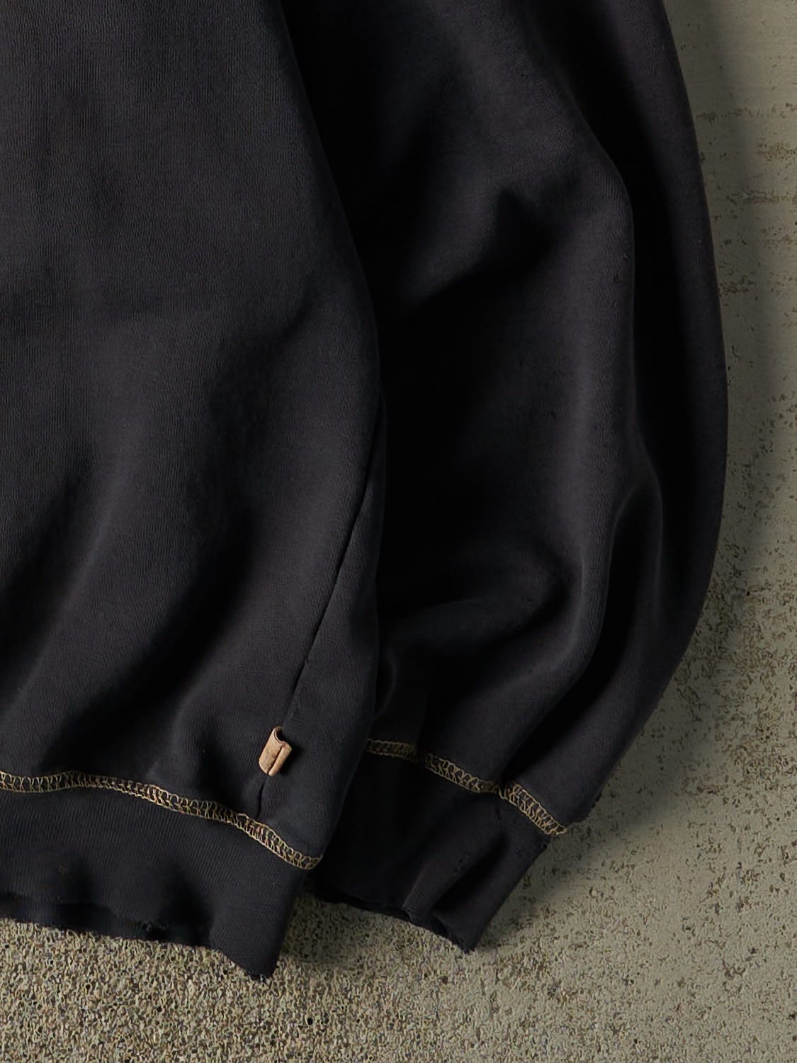 Vintage 90s Faded Black Hunt Club Embroidered Crewneck (XL)