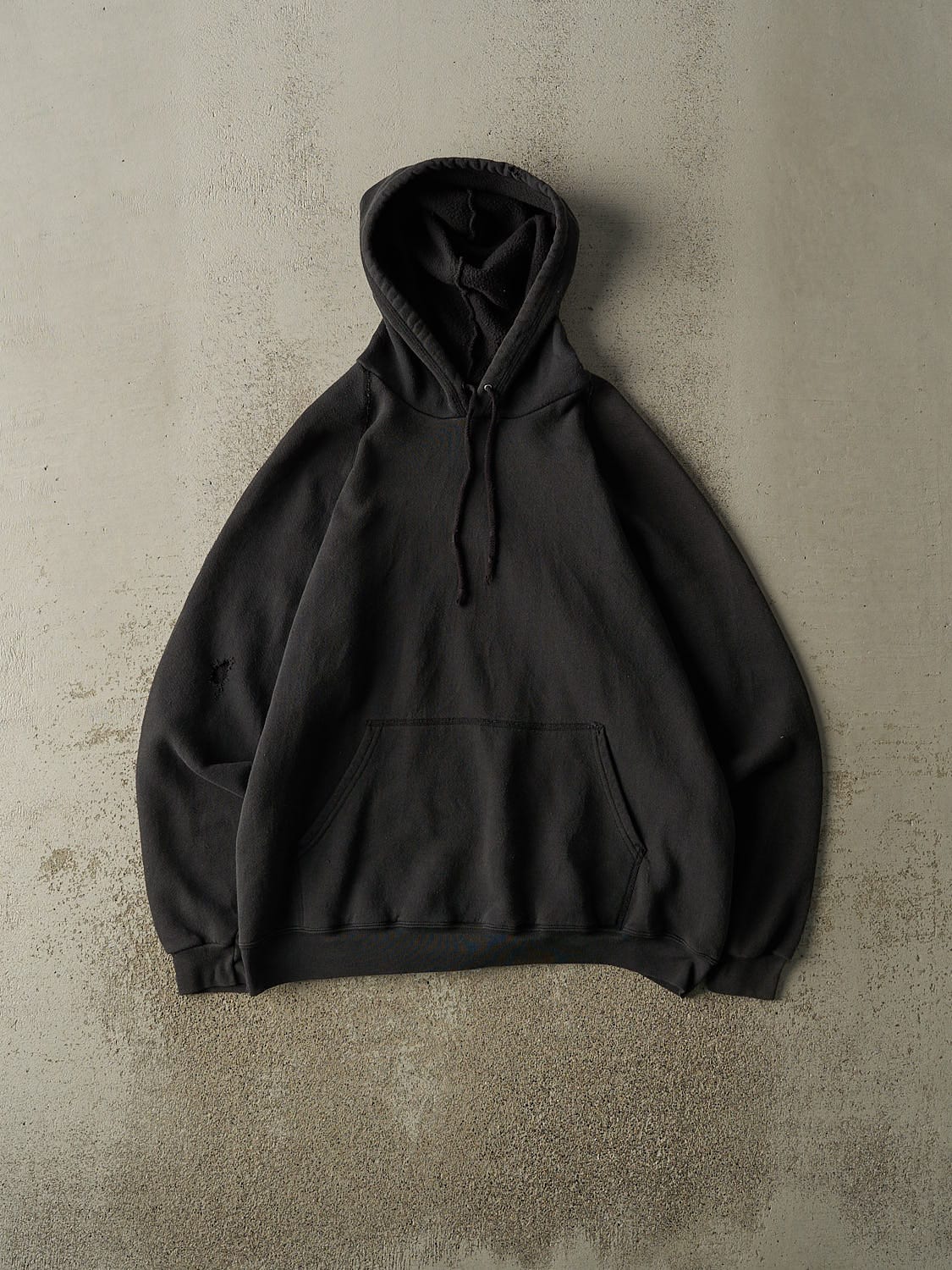 Vintage 90s Faded Black Blank Hoodie (M/L)