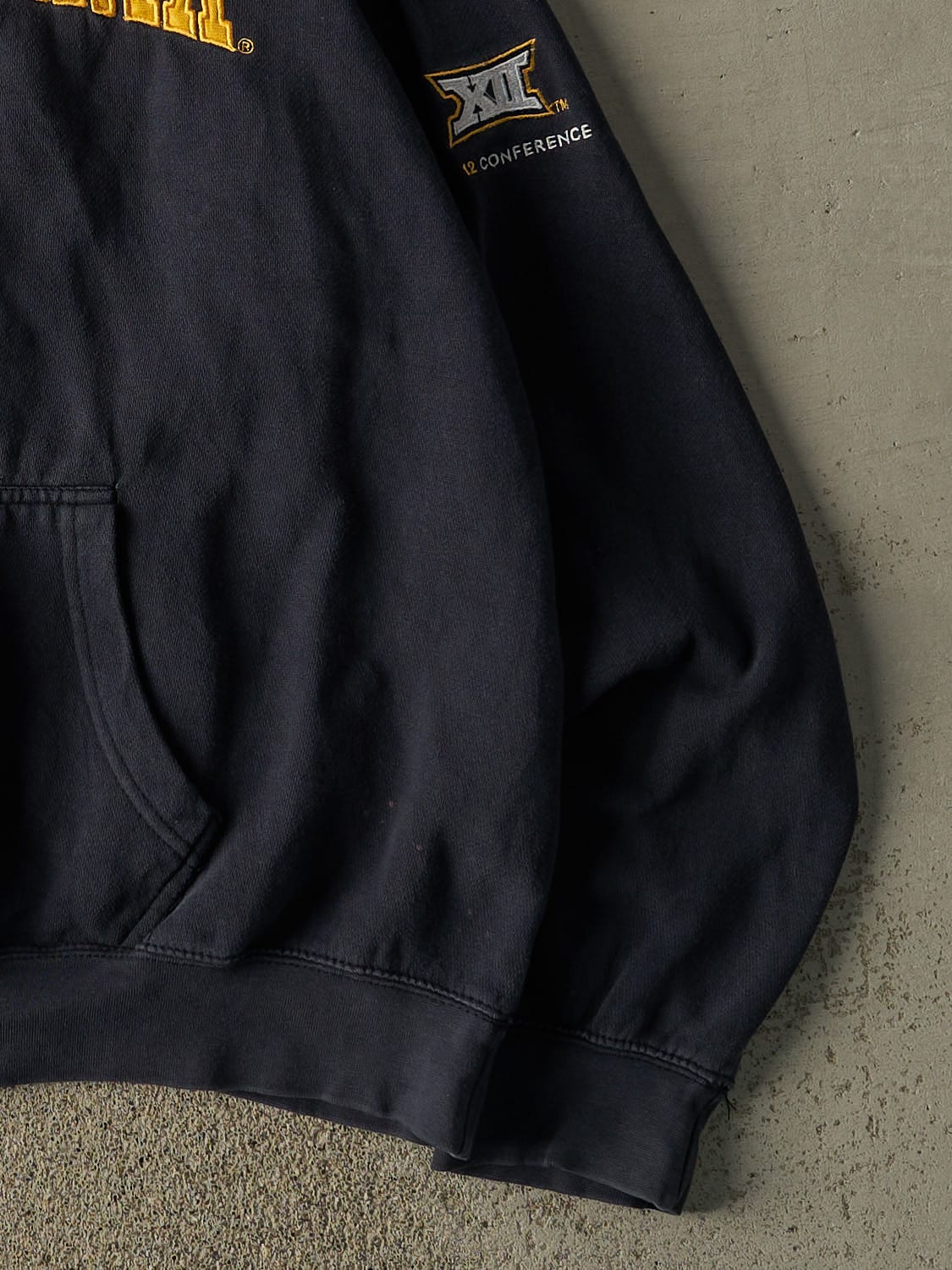 Vintage Y2K Navy Blue West Virginia University Embroidered Hoodie (XL)