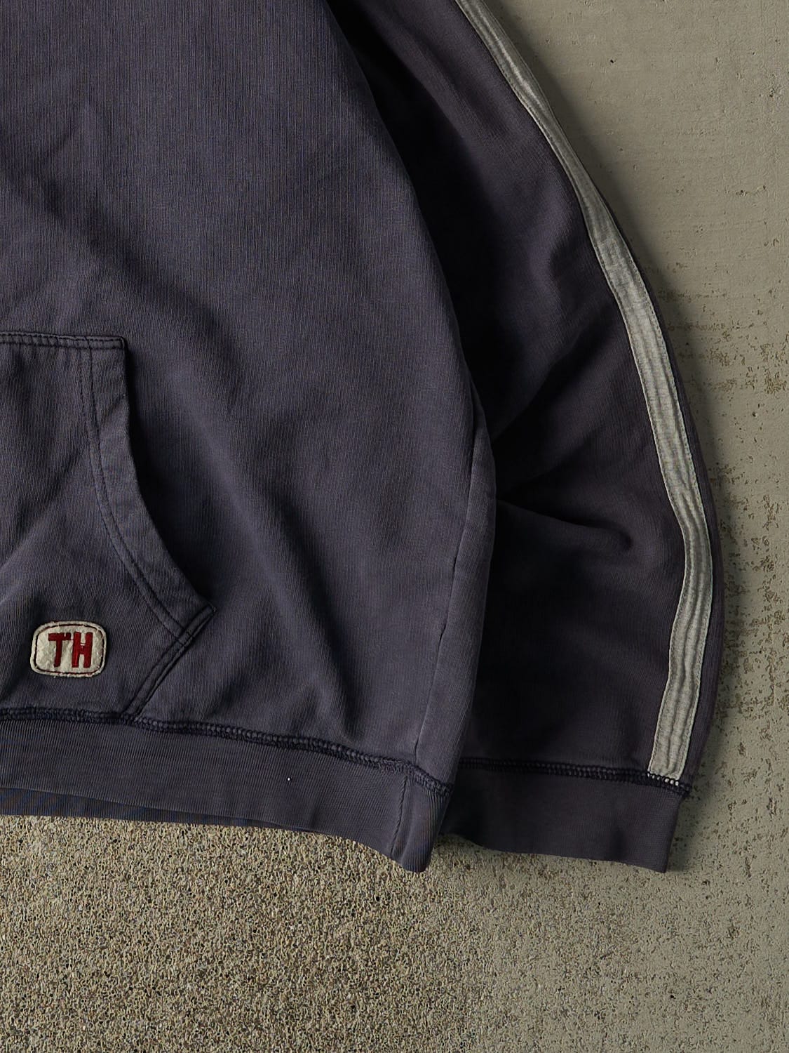 Vintage 90s Sun Faded Navy Tommy Hilfiger Embroidered Hoodie (XXL)