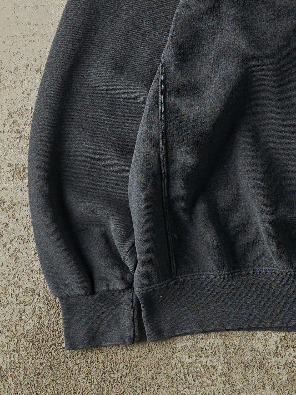 Vintage Y2K Charcoal Grey Russell Athletic Blank Crewneck (L)