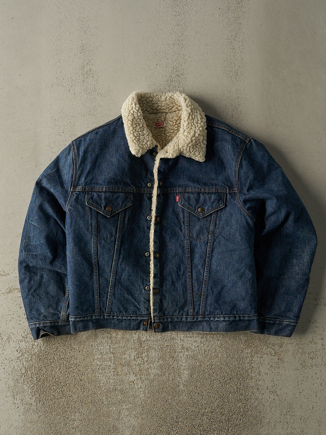 Vintage 90s Dark Wash Levi's Sherpa Lined Denim Jacket (M)
