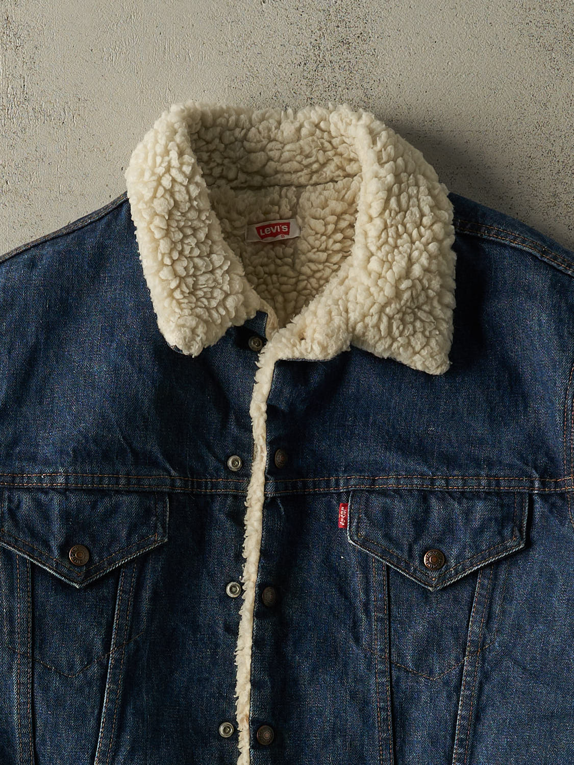 Vintage 90s Dark Wash Levi's Sherpa Lined Denim Jacket (M)