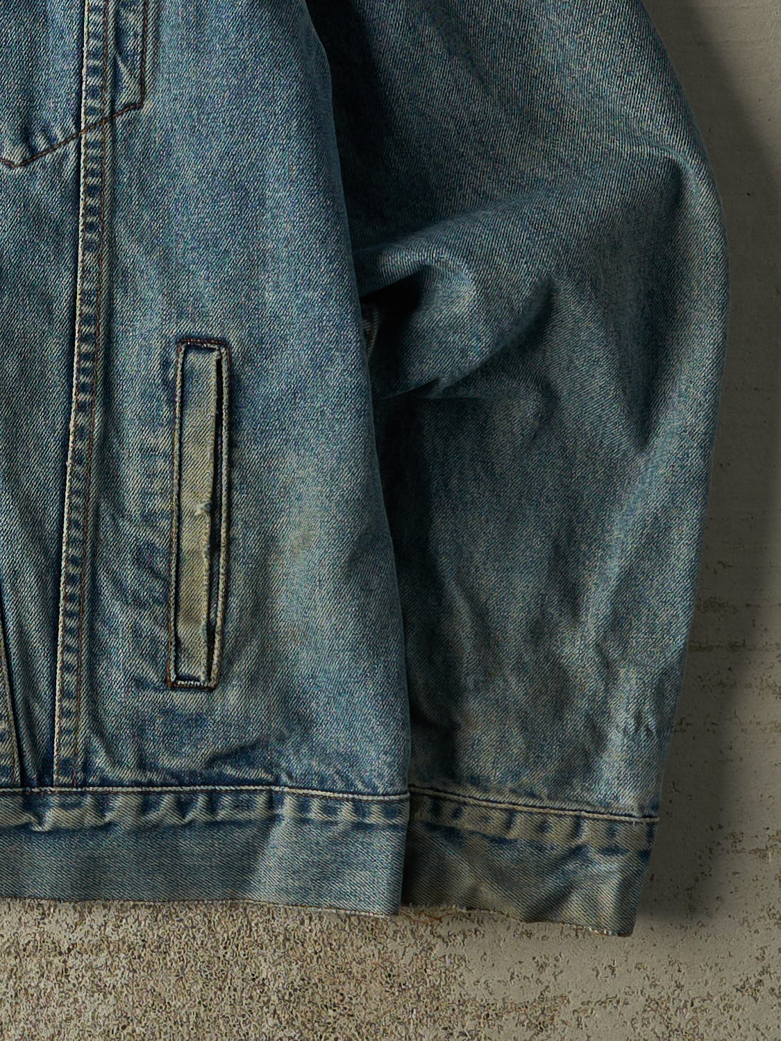 Vintage 90s Light Wash Gap Denim Jacket (L)