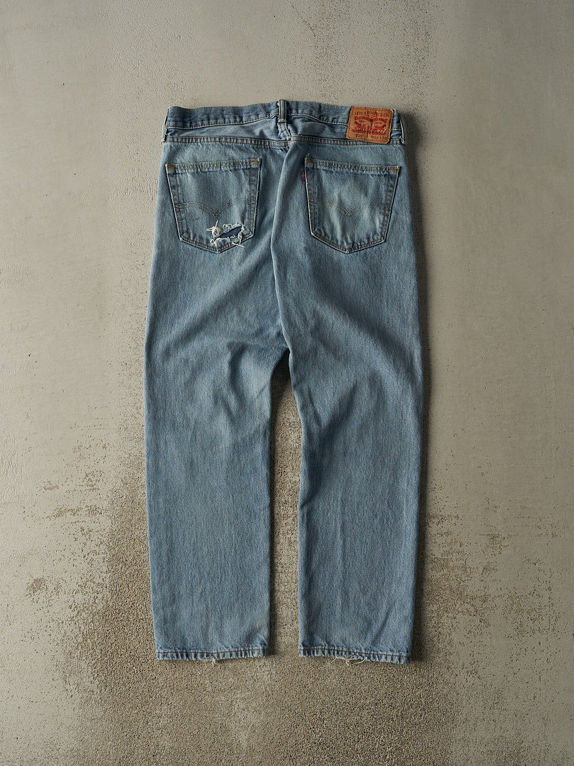 Vintage Y2K Light Wash Levi's 505 Jeans (34x30)