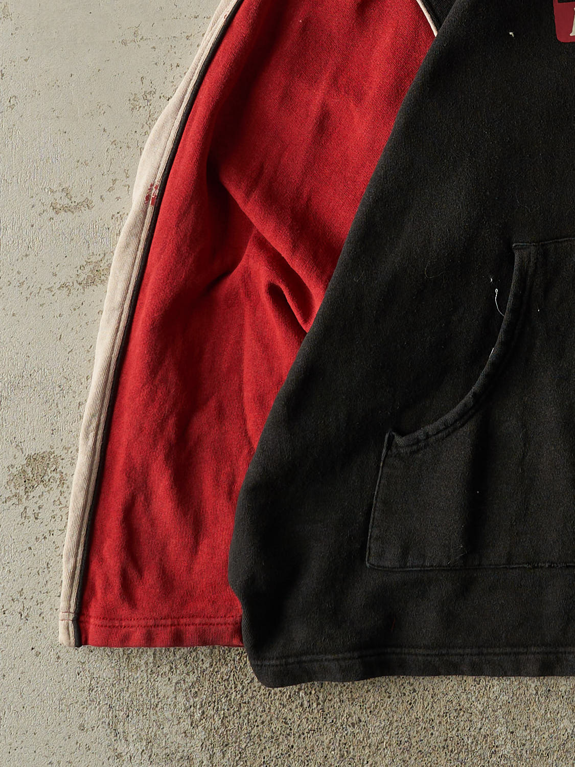 Vintage 90s Black & Red Wilson Hoodie (XL/XXL)