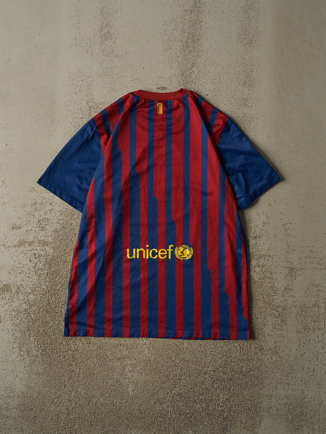 Vintage Y2K Red FC Barcelona Soccer Jersey (L/XL)