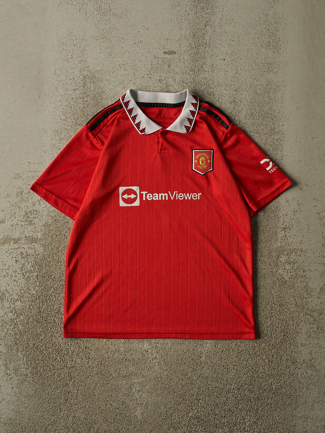 Vintage Y2K Red Manchester United #7 Ronaldo Soccer Jersey (XS/S)