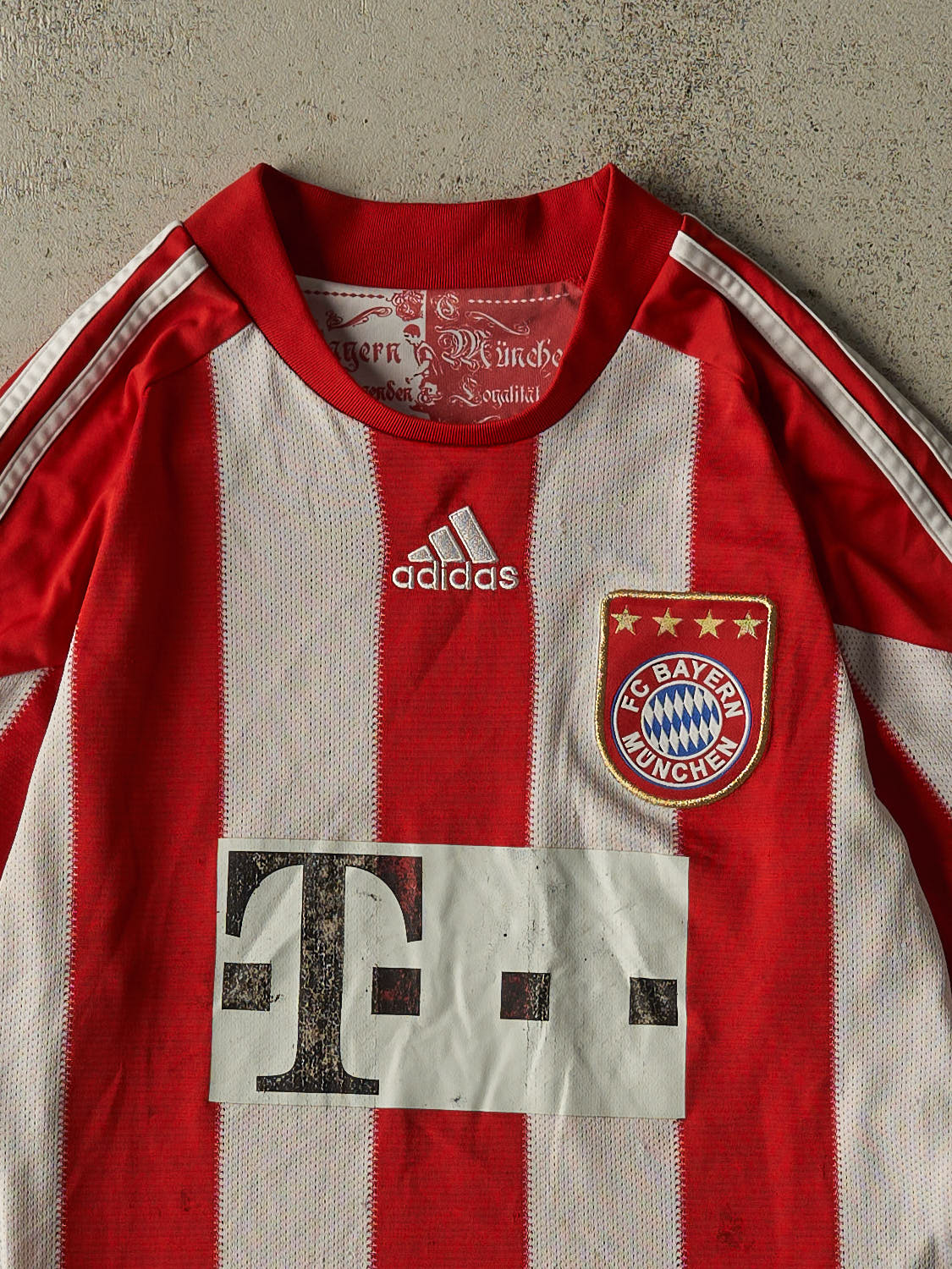 Vintage Y2K Red Bayern Munchen Soccer Jersey (S/M)