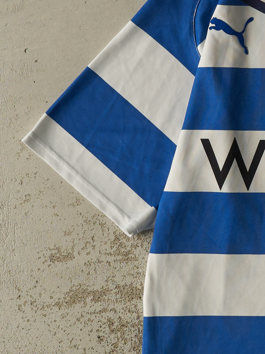 Vintage Y2K White Reading FC Soccer Jersey (S/M)