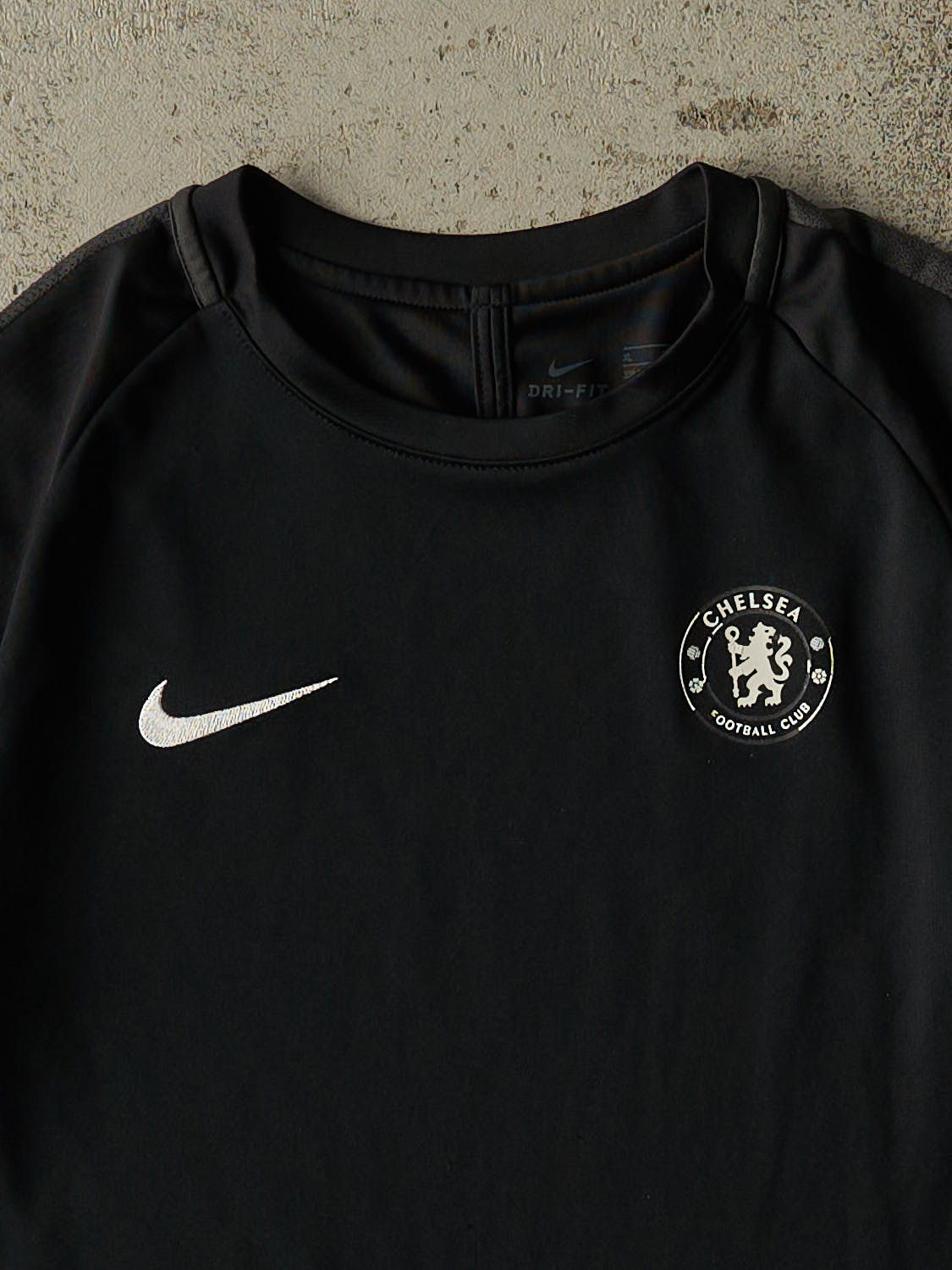 Vintage Y2K Black Chelsea FC Soccer Jersey (S/M)