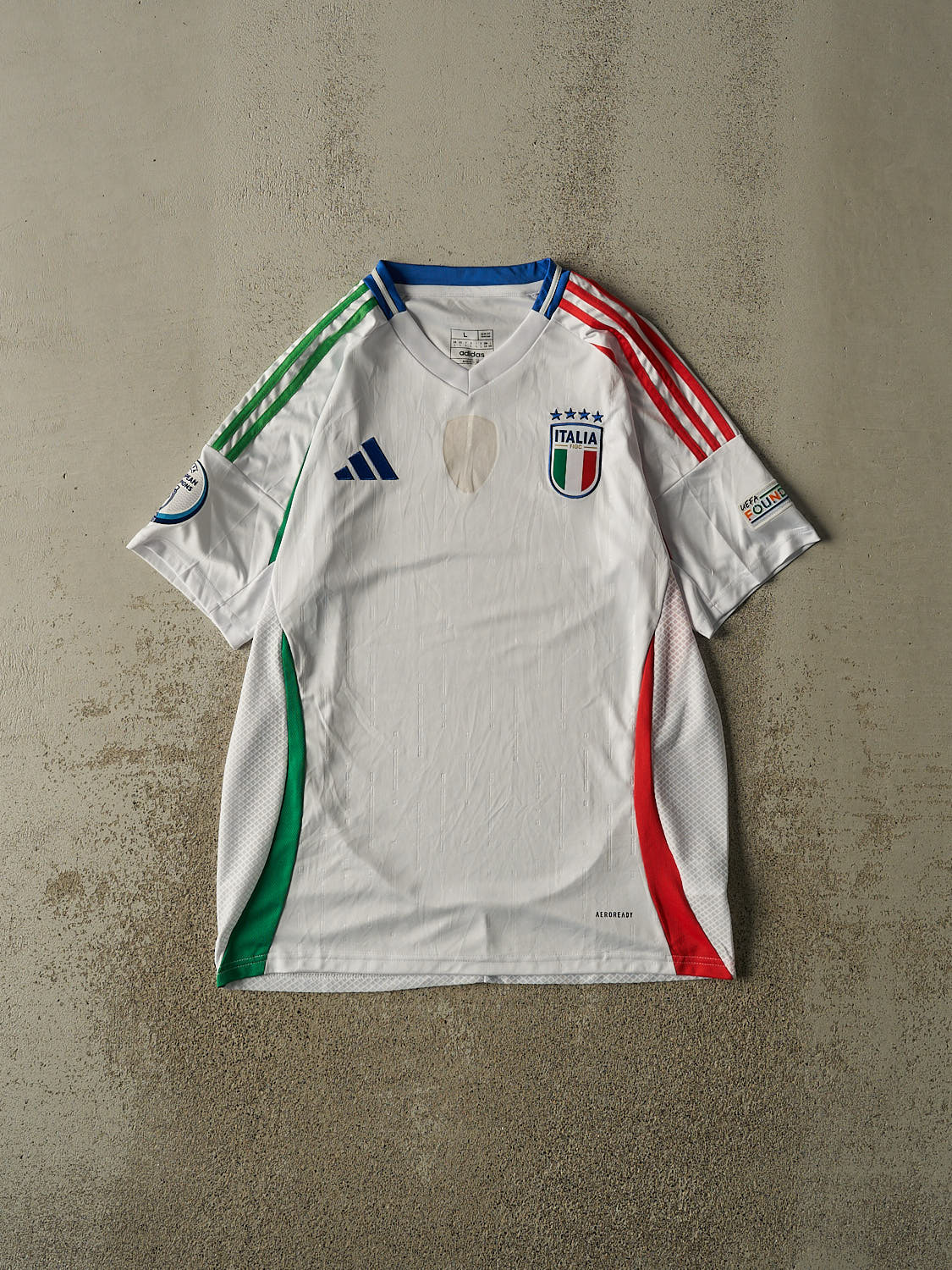 20' White Italia Euro Champions Soccer Jersey (L/XL)