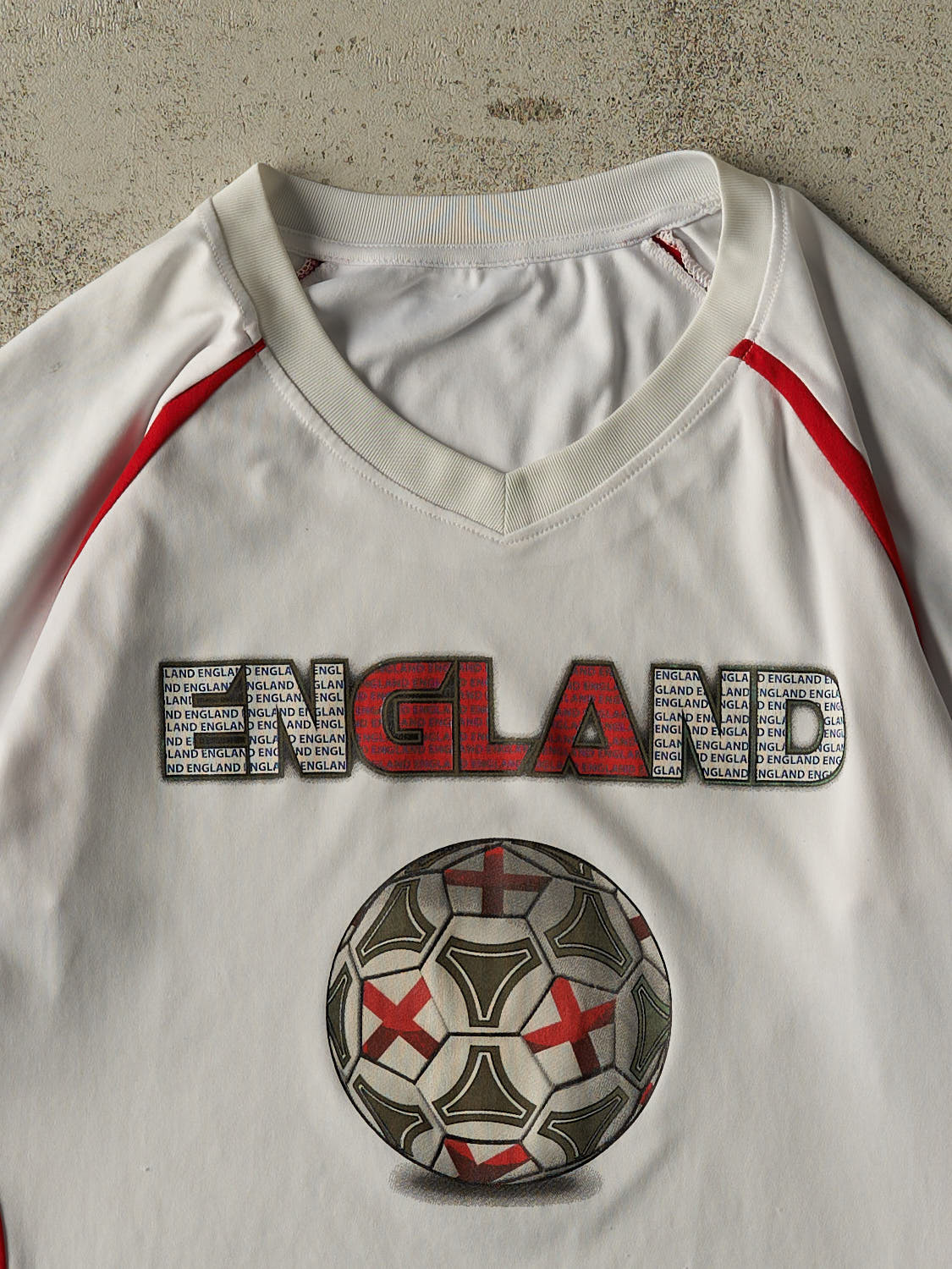 Vintage Y2K White England Soccer Jersey (L)