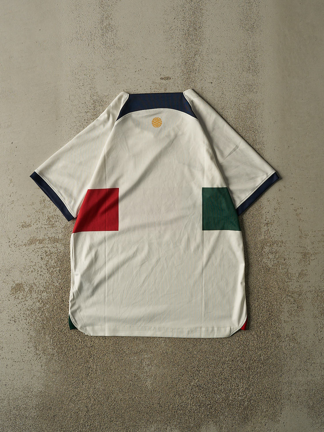 Vintage Y2K Beige Portugal Soccer Jersey (M)