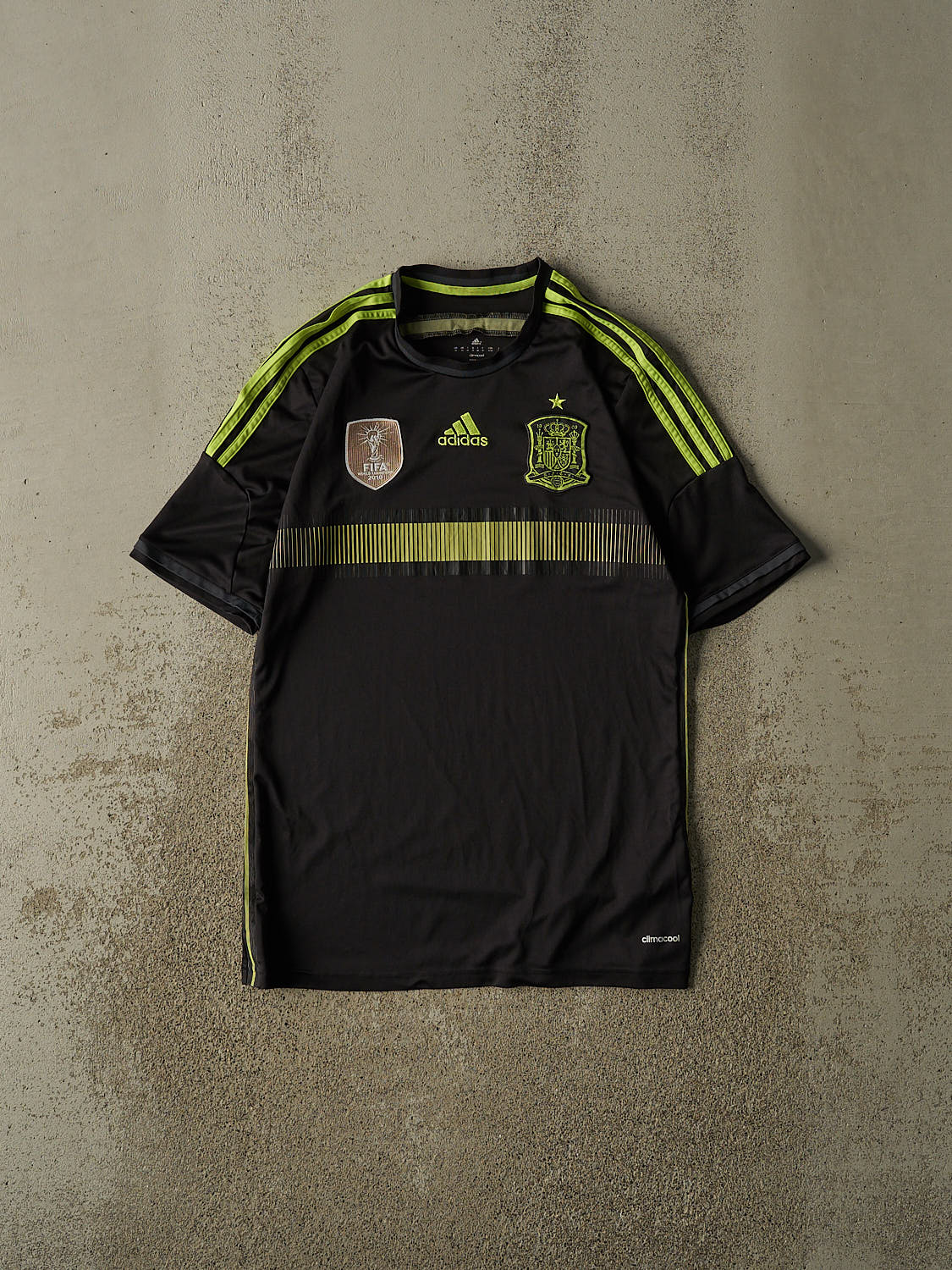 Vintage 10' Black Spain Fifa World Champions Soccer Jersey (S/M)