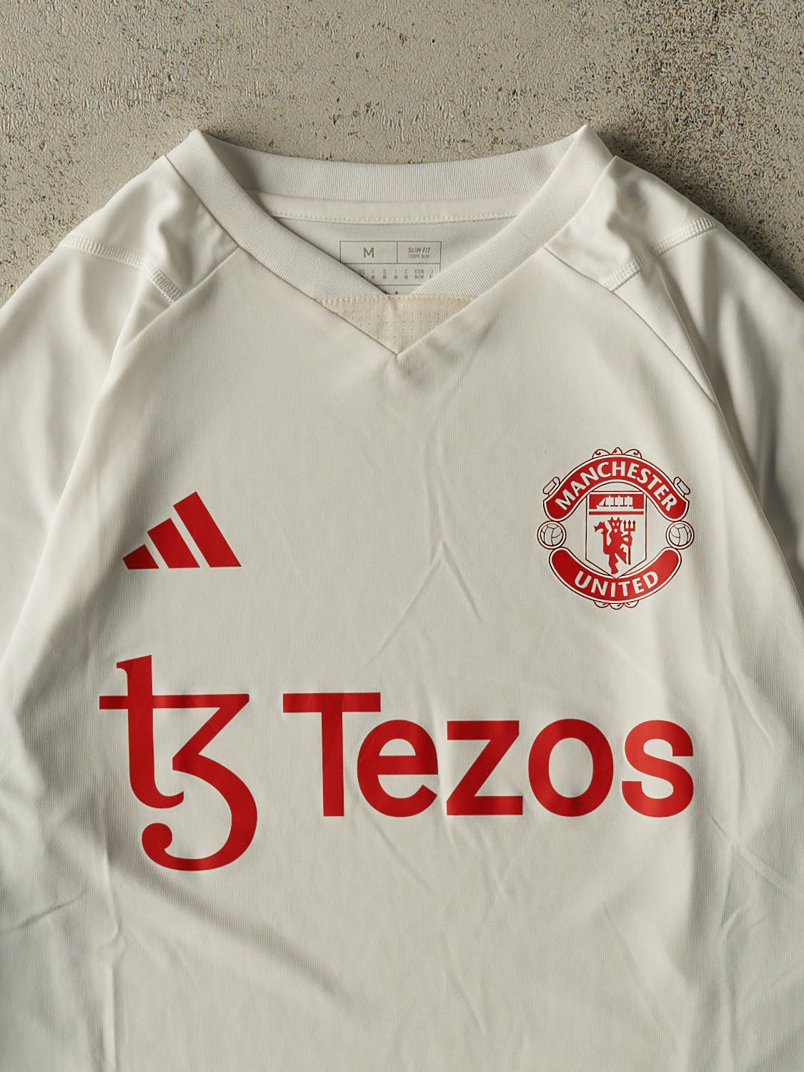 Vintage Y2K White Manchester United Soccer Jersey (M)