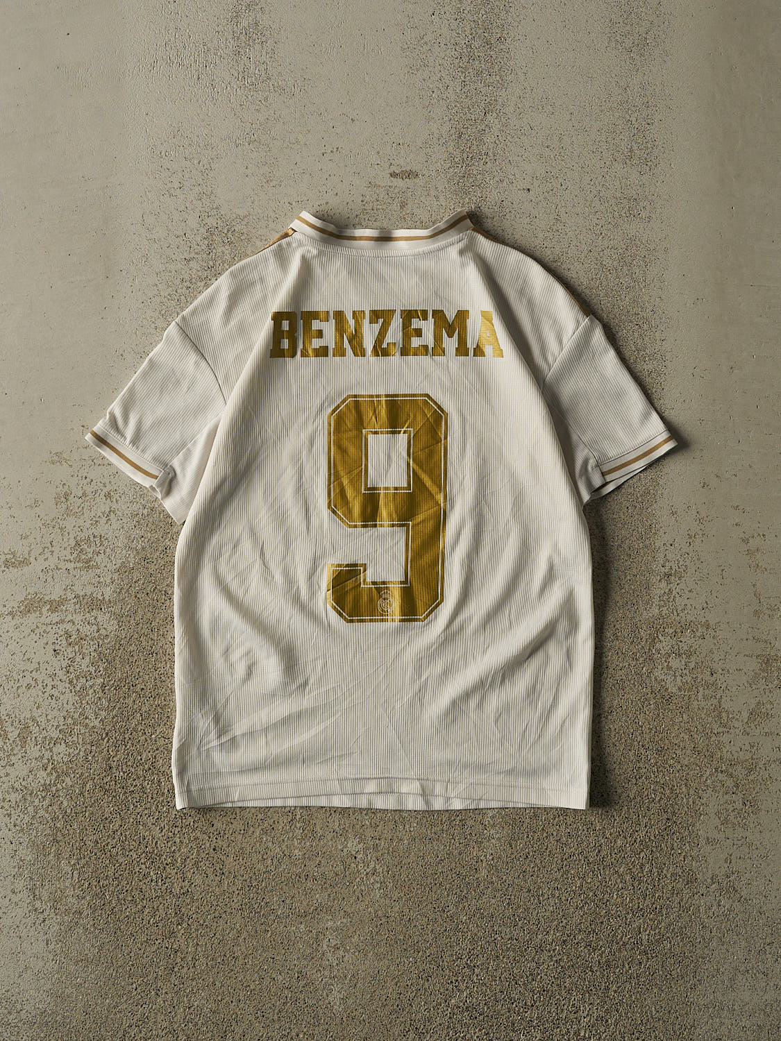 Vintage Y2K Beige Real Madrid #9 Benzema Soccer Jersey (S)