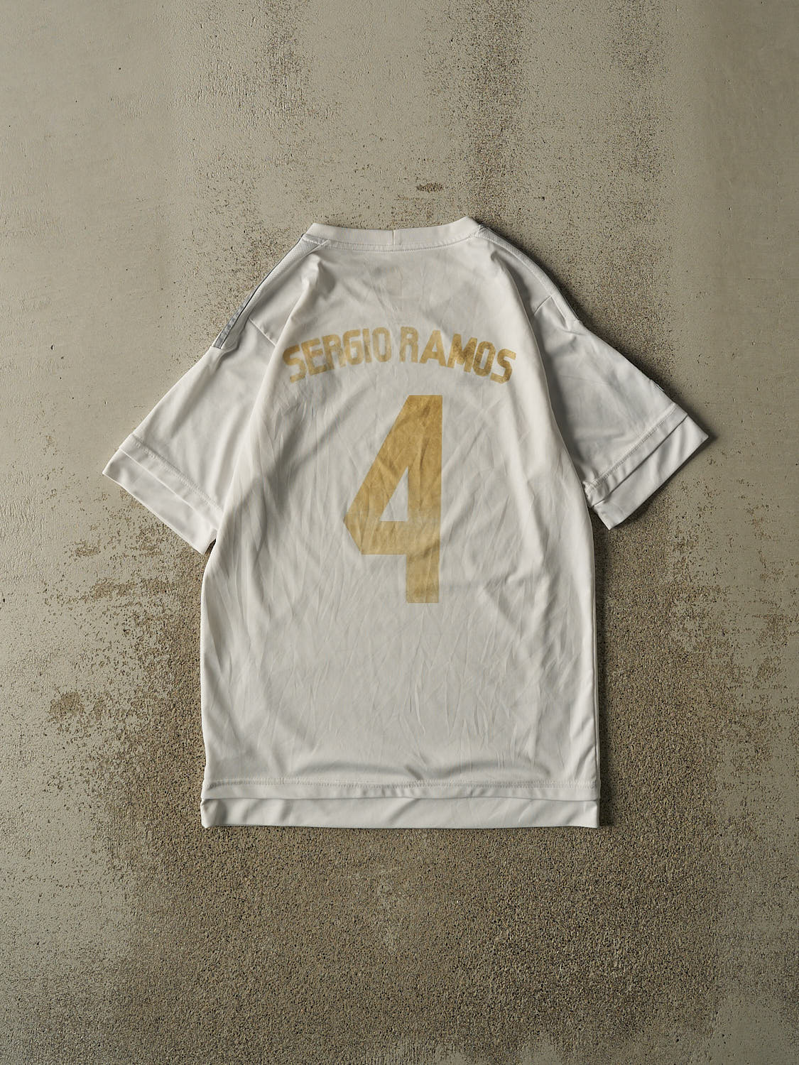 Vintage Y2K White Real Madrid  #4 Sergio Ramos Soccer Jersey (S/M)