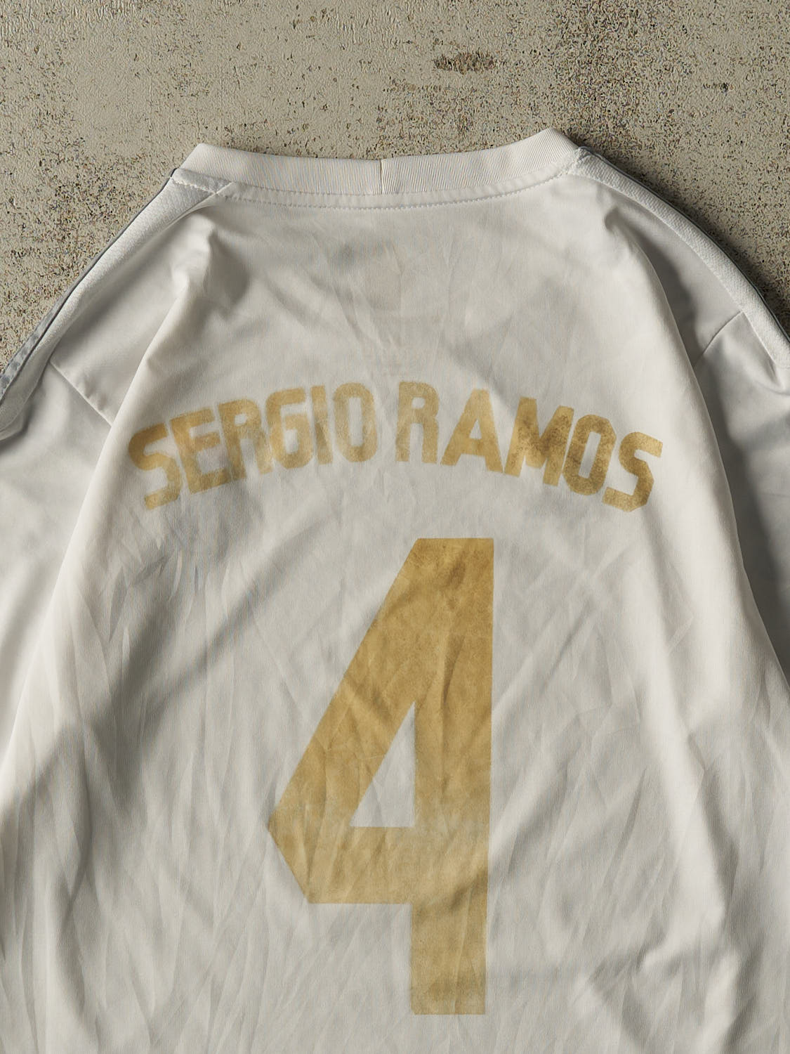 Vintage Y2K White Real Madrid  #4 Sergio Ramos Soccer Jersey (S/M)