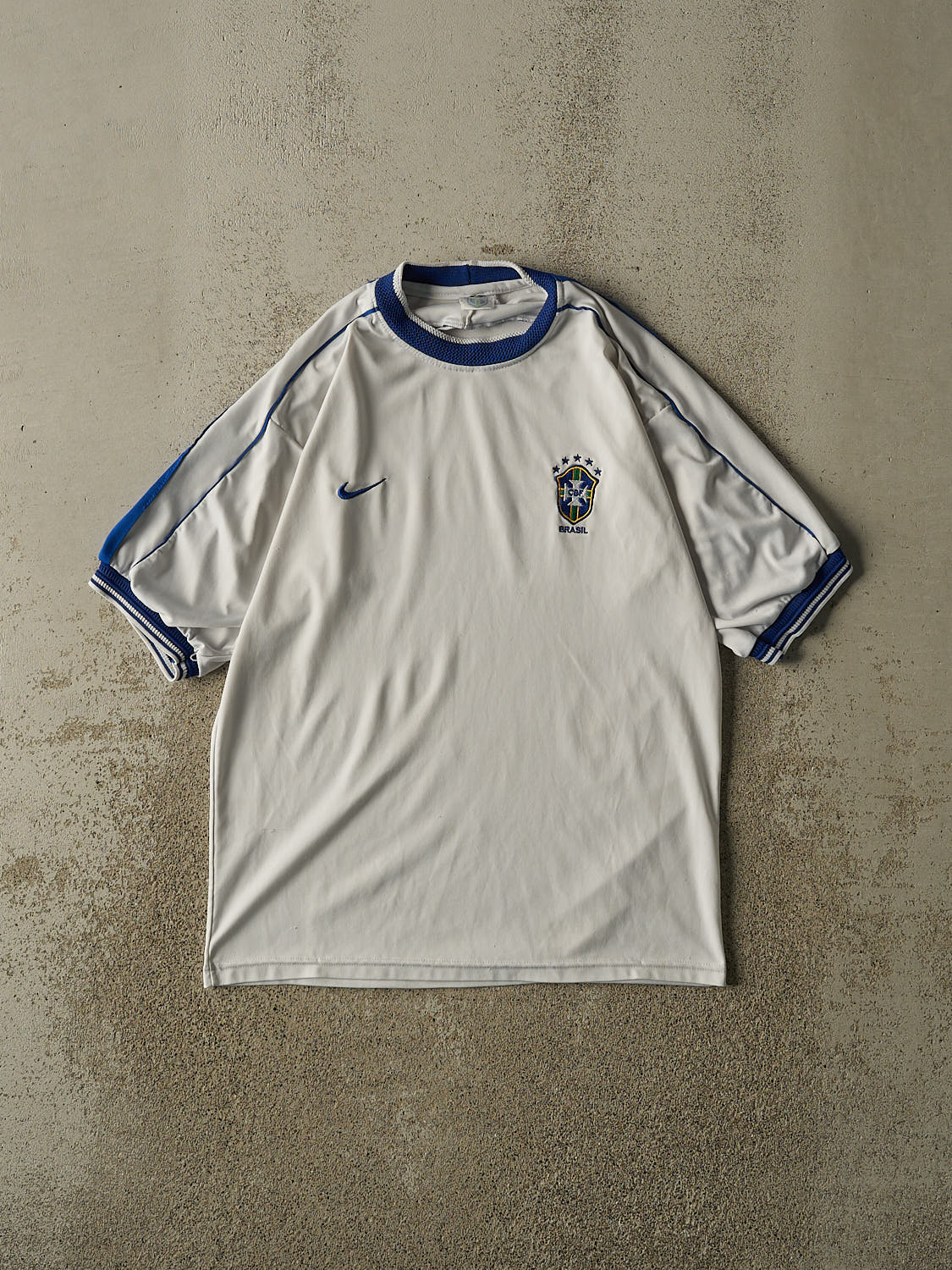 Vintage Y2K White Brasil Soccer Jersey (M)