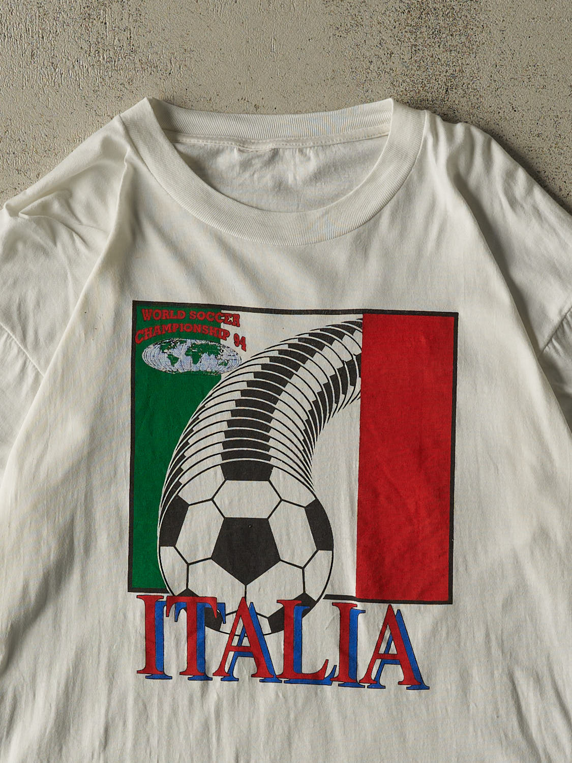 Vintage 94' White Italia World Soccer Championship Tee (XL)