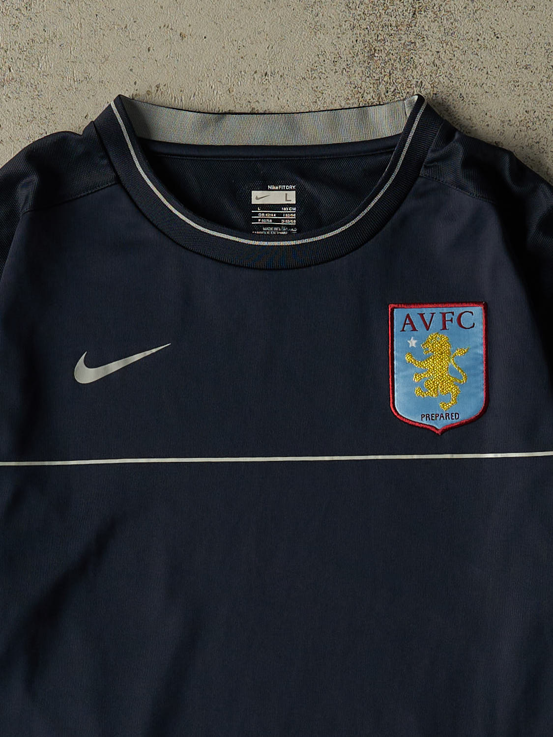 Vintage Y2K Navy Blue Aston Villa FC Soccer Jersey (M/L)