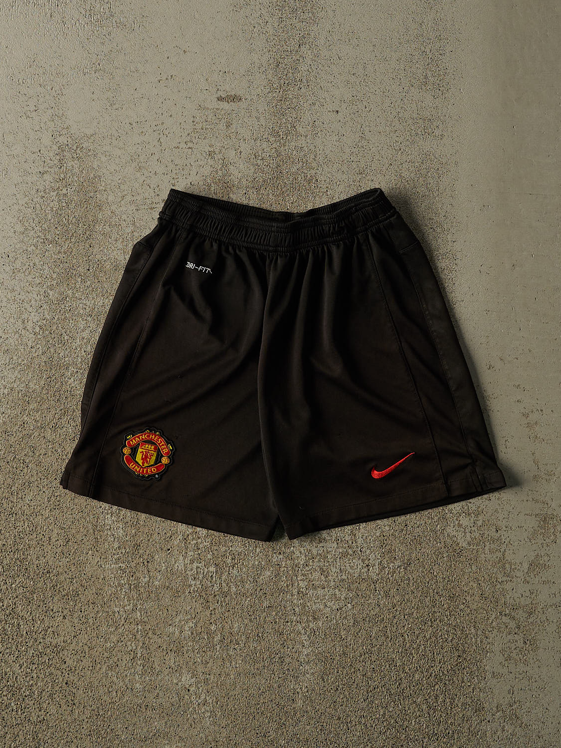 Vintage Y2K Black Manchester United Nike Track Shorts (24x6.5)