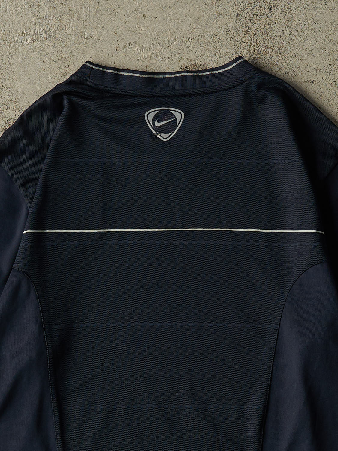Vintage Y2K Navy Blue Aston Villa FC Soccer Jersey (M/L)