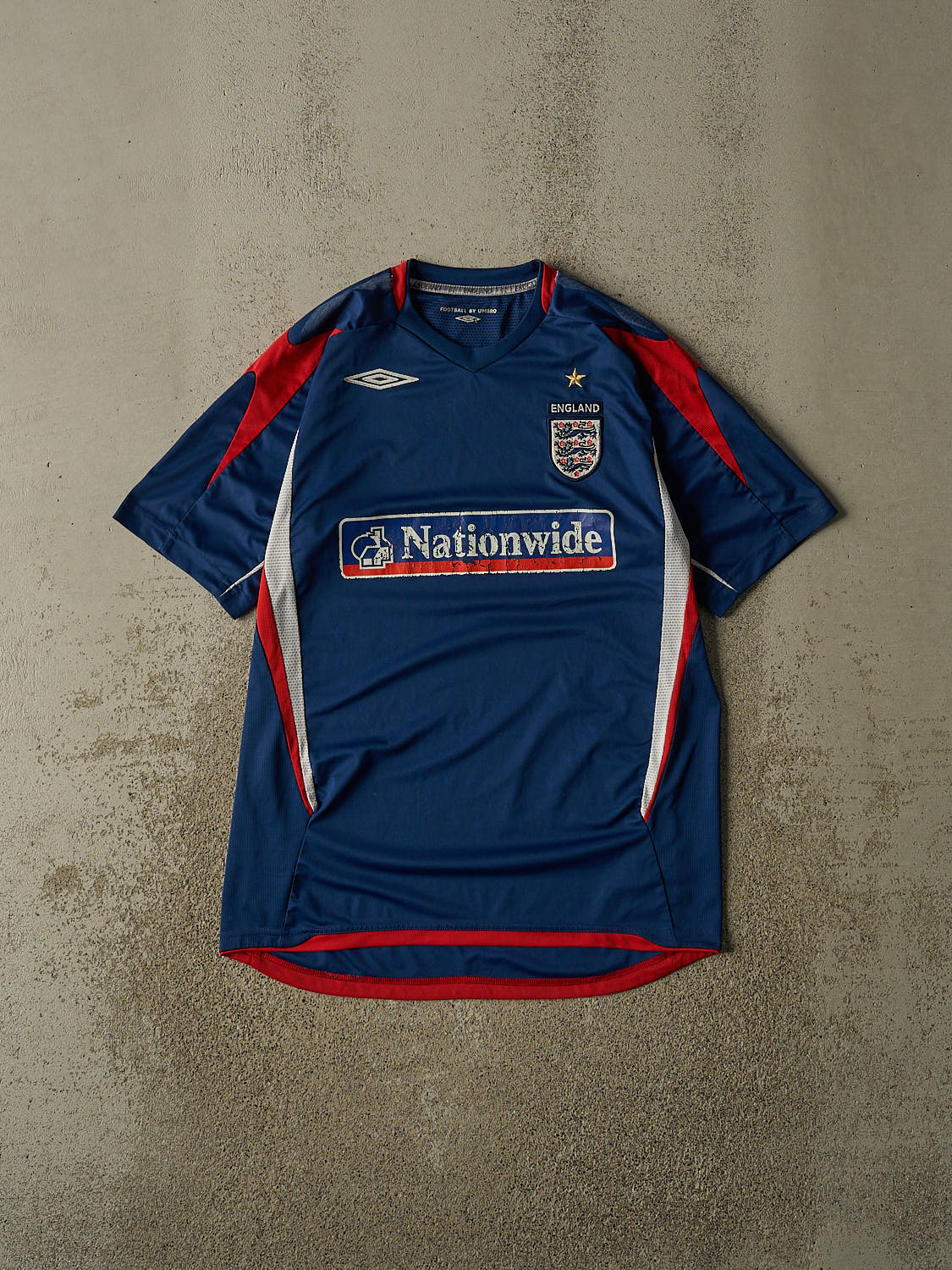 Vintage Y2K Blue England Soccer Jersey (L)