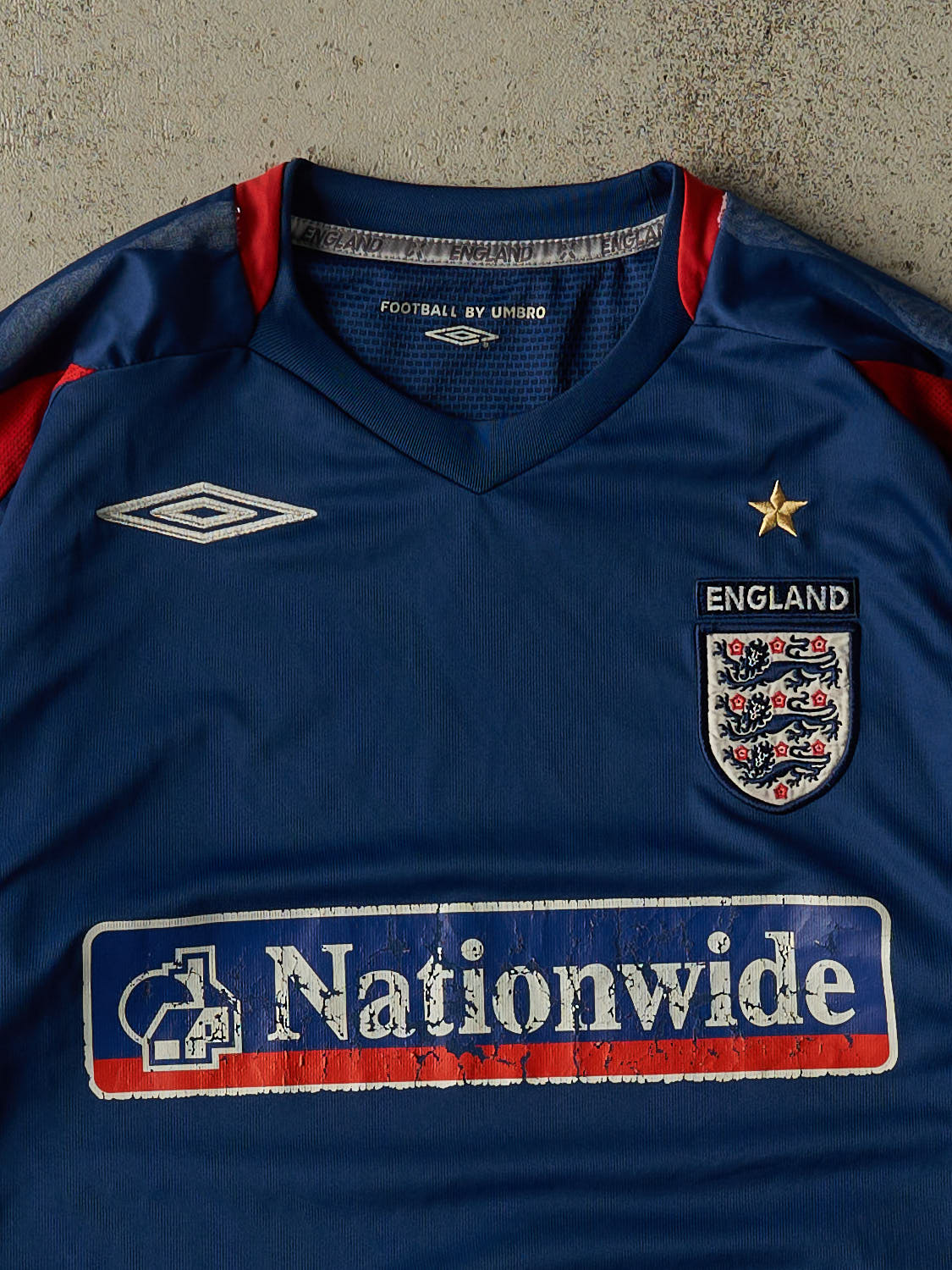 Vintage Y2K Blue England Soccer Jersey (L)