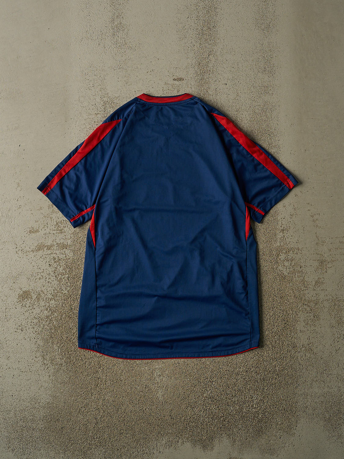 Vintage Y2K Blue England Soccer Jersey (L)