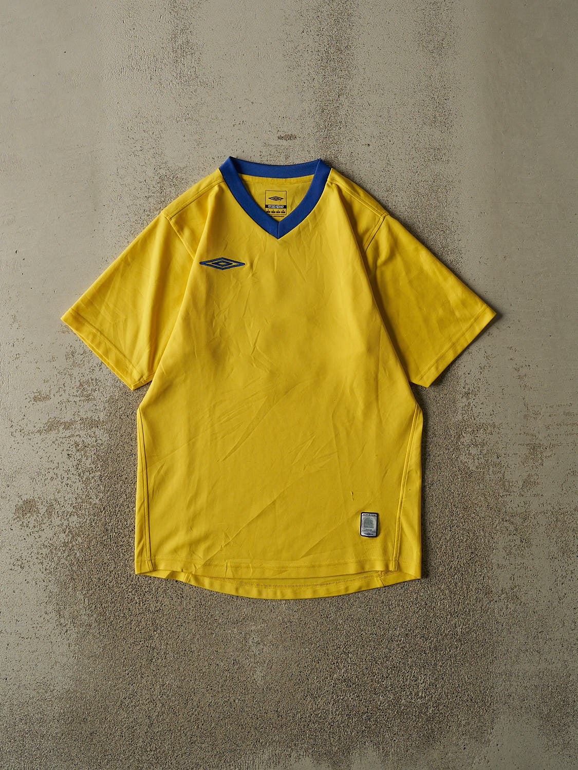 Vintage Y2K Yellow Umbro Soccer Jersey (S/M)