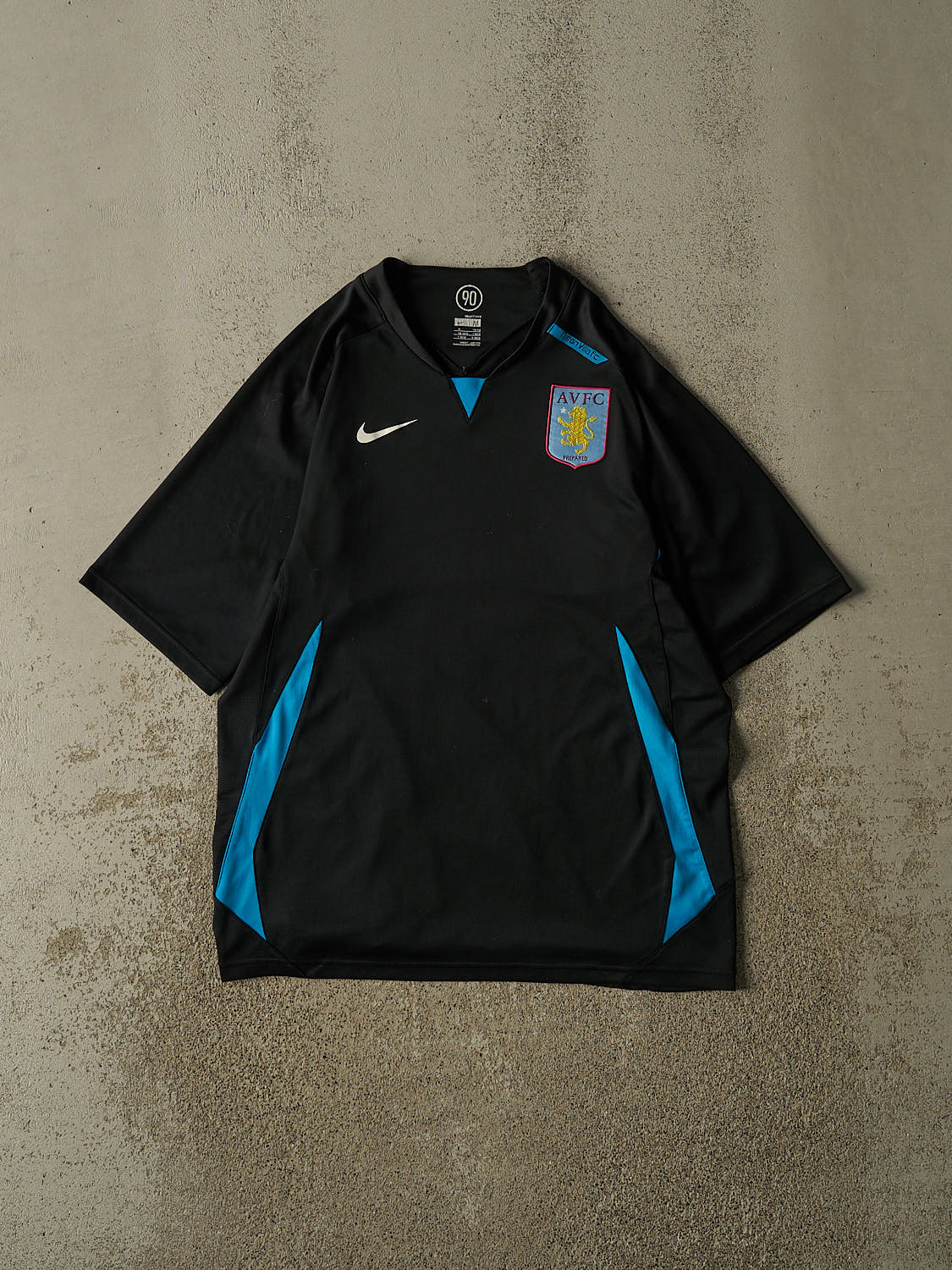Vintage Y2K Black Aston Villa FC Soccer Jersey (M/L)